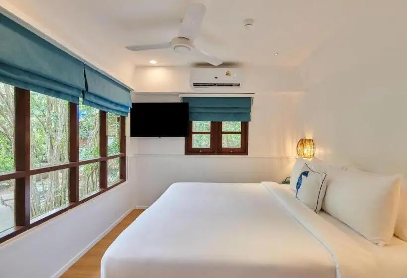 بانگلوی استاندارد, Lub D Koh Tao Tanote Bay