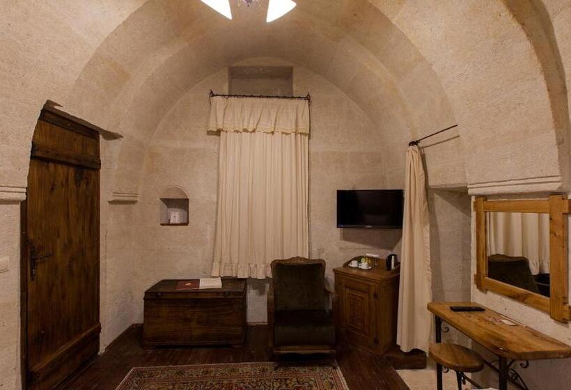 Классический Номер, Mithra Cave