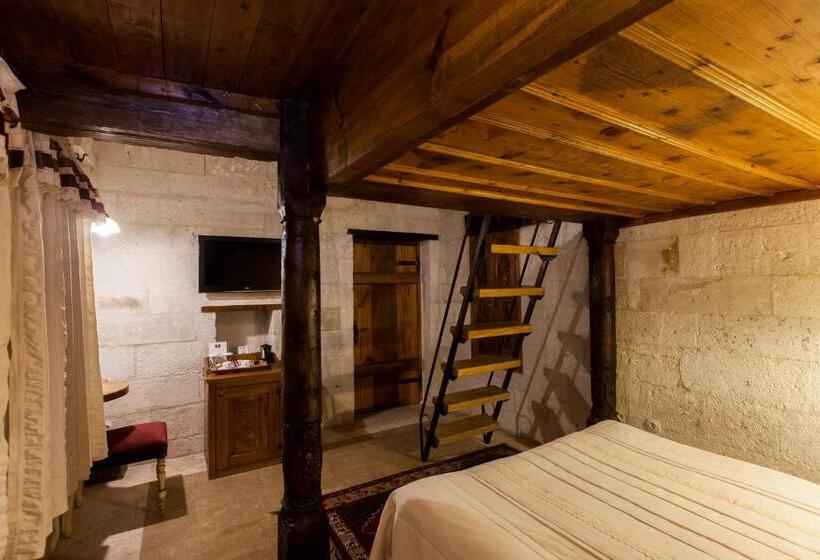 Quarto Deluxe, Mithra Cave