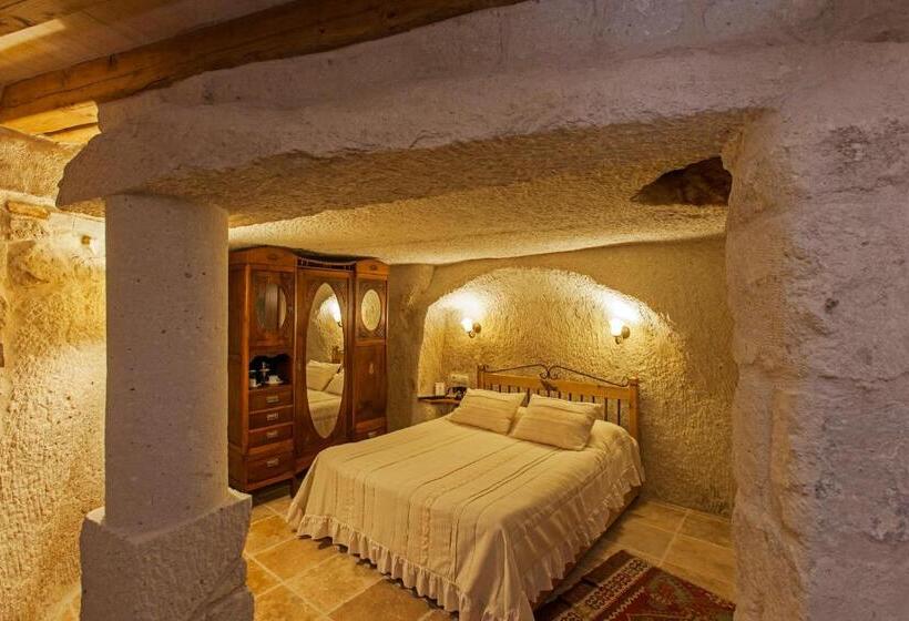 Quarto Clássico, Mithra Cave