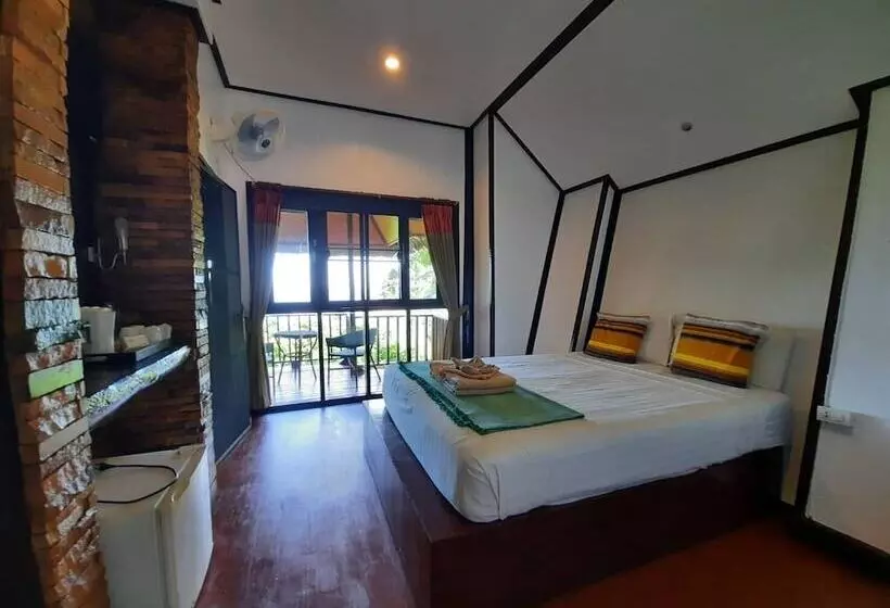 کابین, Lub D Koh Tao Tanote Bay