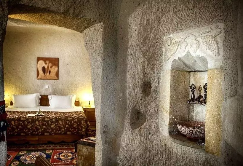 اتاق لوکس, Museum