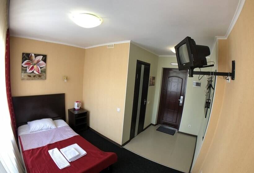 اتاق استاندارد یک نفره, Nivki