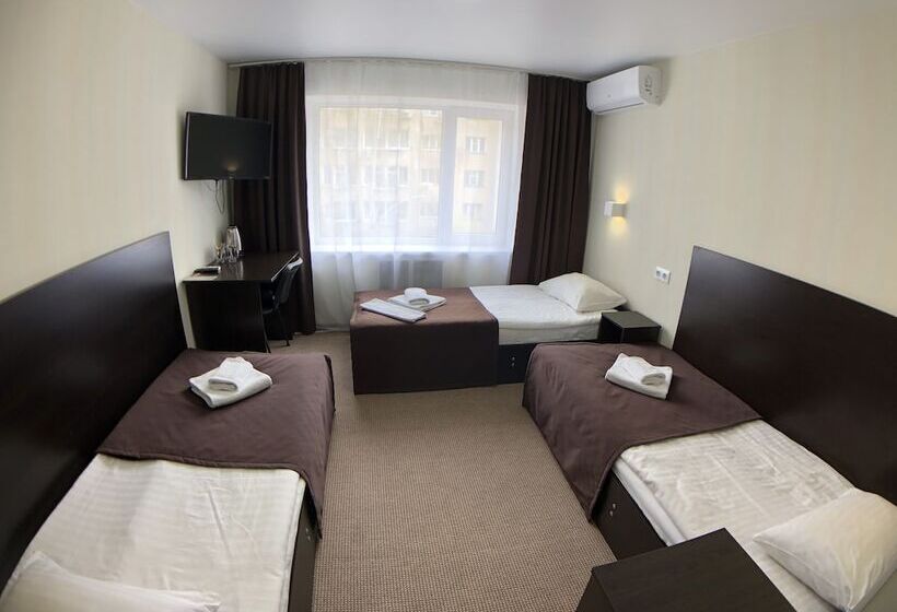 اتاق راحتی سه تخته, Nivki