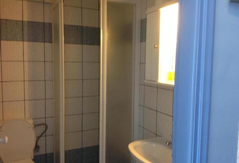 اتاق استاندارد, Nostos