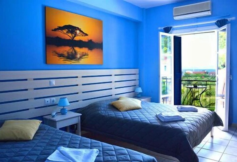 اتاق استاندارد سه نفره, Nostos