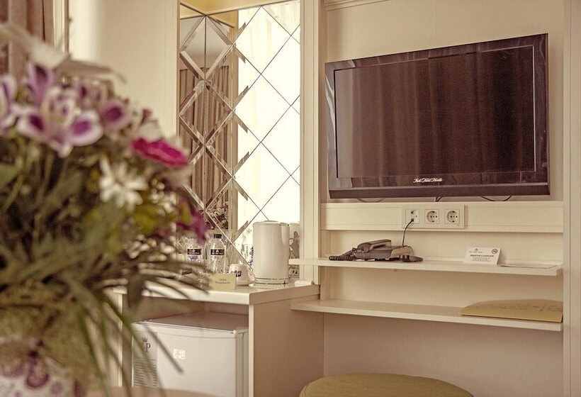 주니어 스위트, Park Hotel Plovdiv