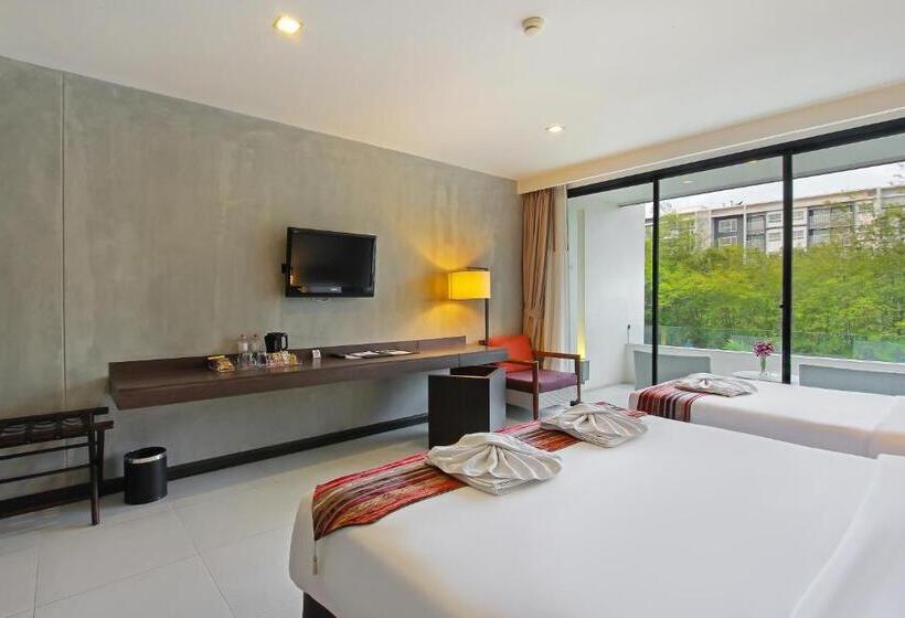 Háromágyas Deluxe Szoba, The Serenity Hua Hin