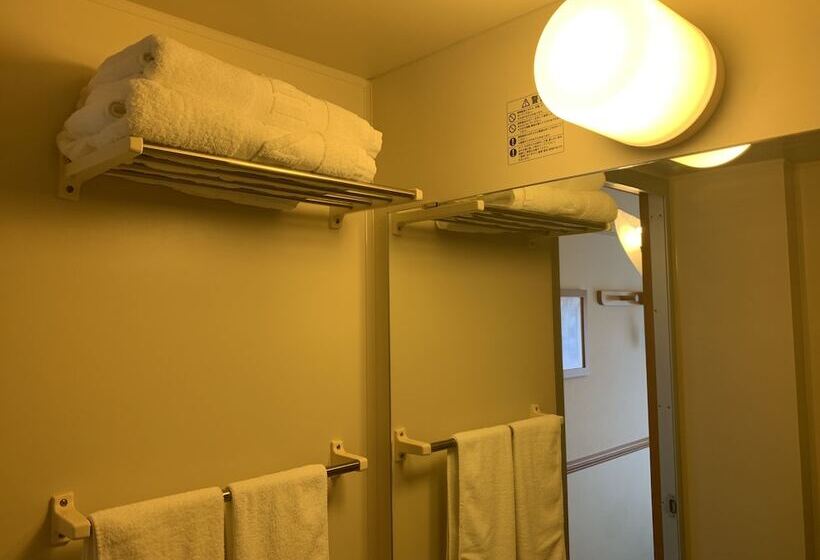 Номер Economy, Toyoko Inn Tokyo Kanda Akihabara