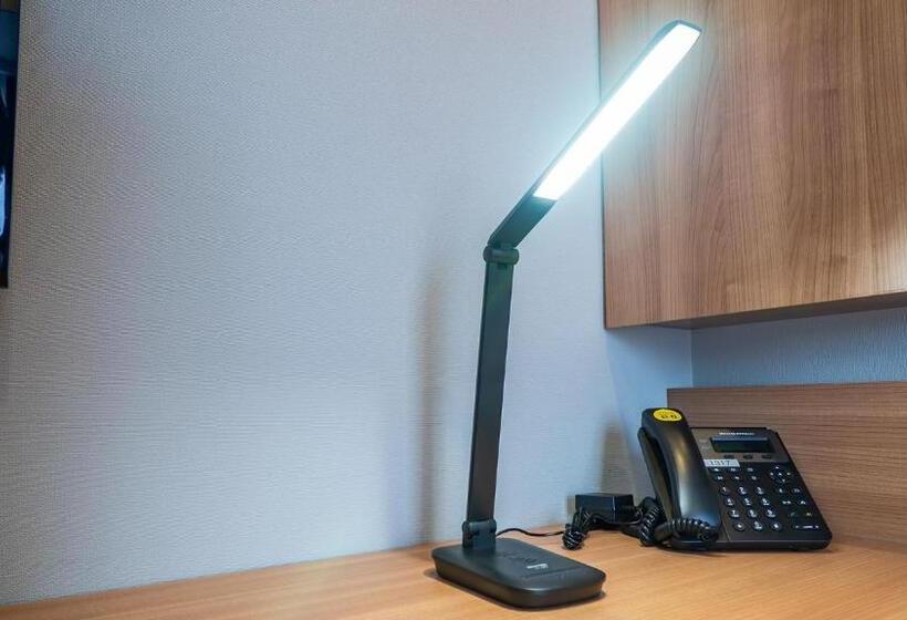 غرفة إقتصادية, Toyoko Inn Yodoyabashi-eki Minami