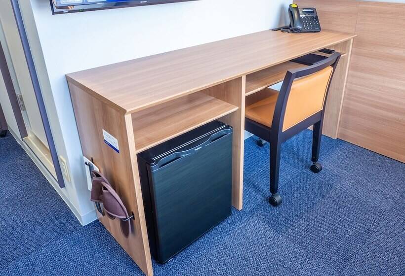 غرفة إقتصادية, Toyoko Inn Yodoyabashi-eki Minami