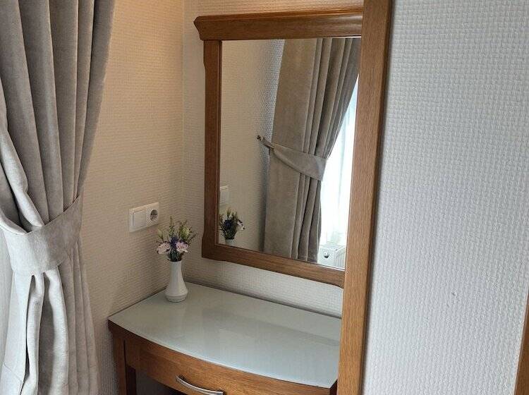 スタンダードトリプルルーム, Yavuz Otel