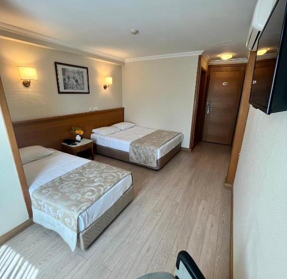 スタンダードトリプルルーム, Yavuz Otel