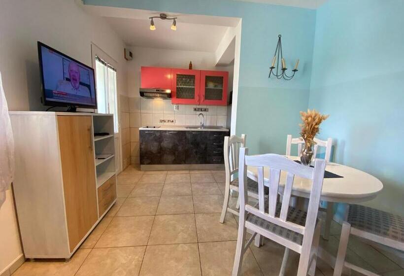 Апартаменты 1 Спальня Вид на Море, Villa Laguna