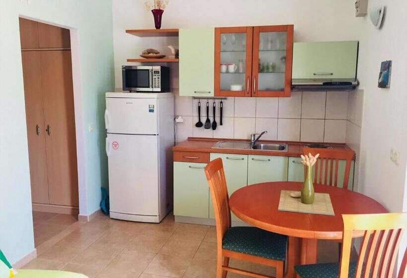 Апартаменты 1 Спальня Вид на Море, Villa Laguna