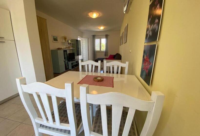 Апартаменты 2 Спальни Вид на Море, Villa Laguna