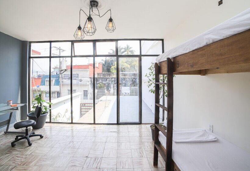 Кровать в Общей Комнате, Base Camp México