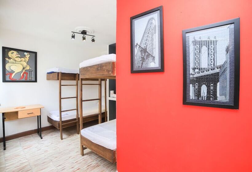 Кровать в Общей Комнате, Base Camp México