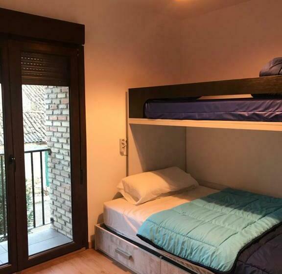 Семейный Номер Совместный Санузел, Albergue Estrella Guia