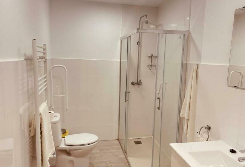 Номер Стандарт, Albergue Estrella Guia