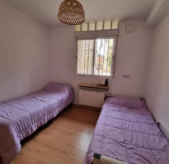 Номер Стандарт, Albergue Estrella Guia