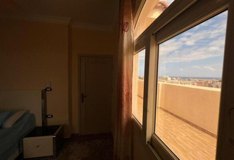 اتاق لوکس با تخت بزرگ, Almanara Hotel Marsa Matrouh