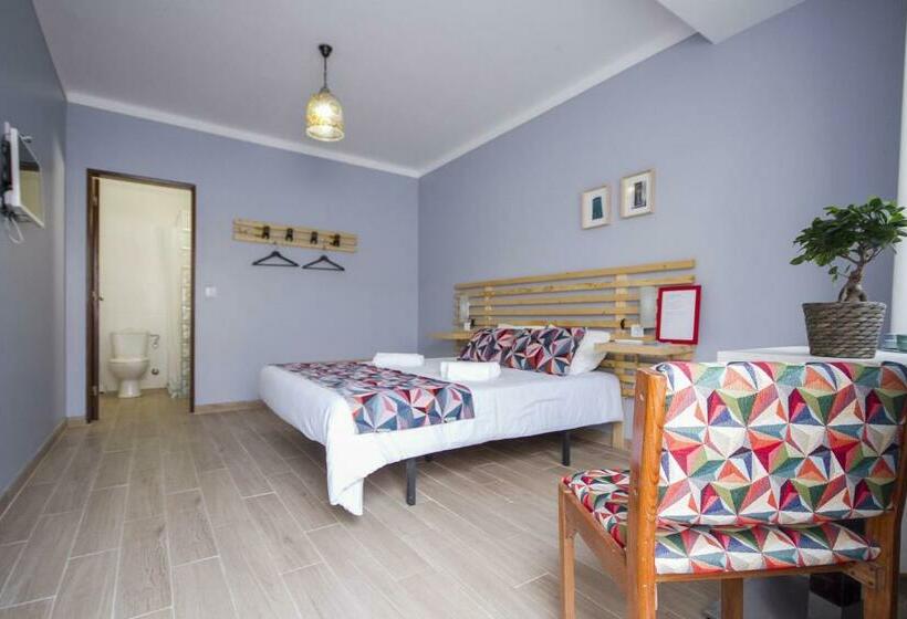 标准间, O Tourinho