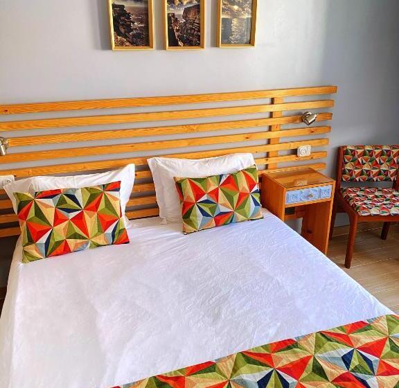 标准间, O Tourinho