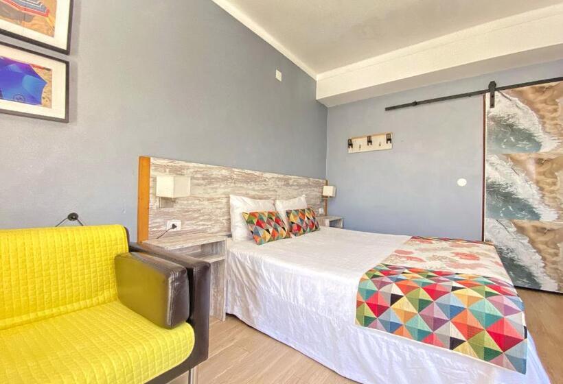 标准间, O Tourinho