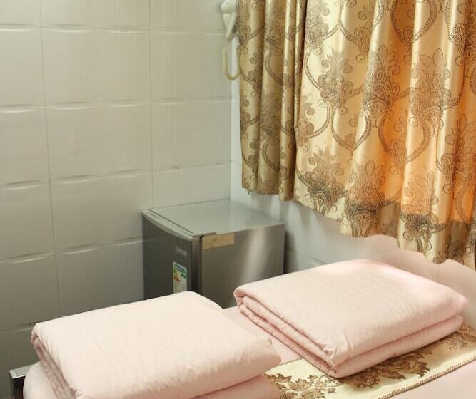 اتاق استاندارد, Om Guest House