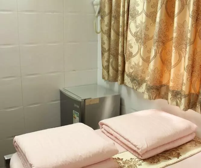 اتاق استاندارد, Om Guest House