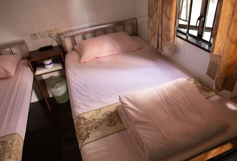 اتاق استاندارد, Om Guest House