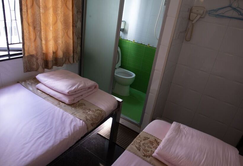 اتاق استاندارد, Om Guest House