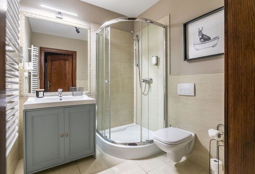 四人标准间, Aparthotel Pergamin