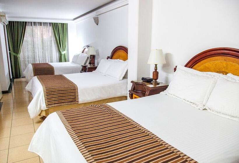 标准三人间, Solar Hotel Casa Laureles