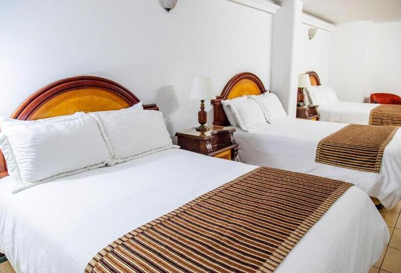 标准三人间, Solar Hotel Casa Laureles