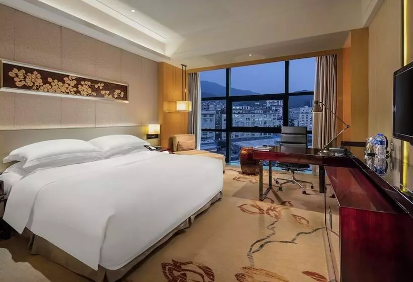 Deluxe-huone, Hilton Guangzhou Baiyun   Free Shuttle And Phase 1 Registration Service Available For Canton Fair Pe