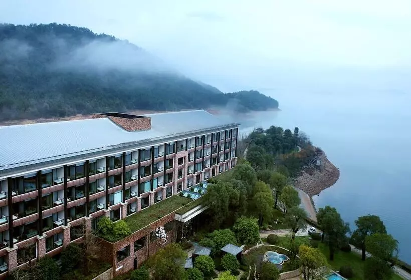 ダブルベッドのクラシックルーム, Intercontinental One Thousand Island Lake Resort, An Ihg