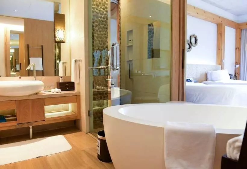 ダブルベッドのクラシックルーム, Intercontinental One Thousand Island Lake Resort, An Ihg