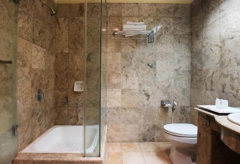 Suite Familiar, Sari Ater Kamboti Hotel Bandung