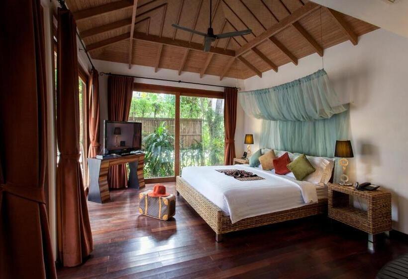 配有游泳池的小型套房, Tango Luxe Beach Villa, Koh Samui