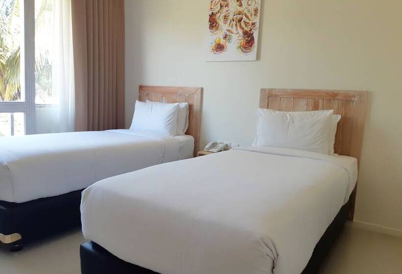 Номер Superior Вид на Бассейн, The Beach House Resort