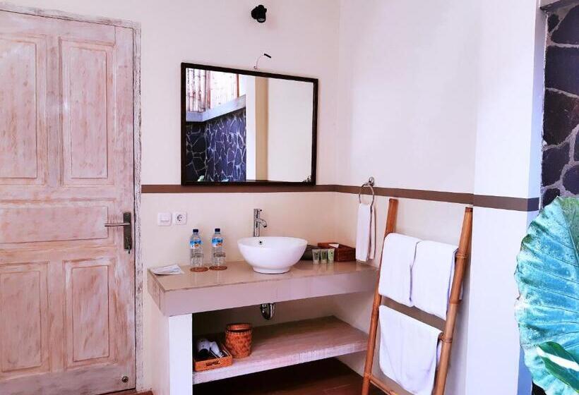 Номер Deluxe, The Beach House Resort