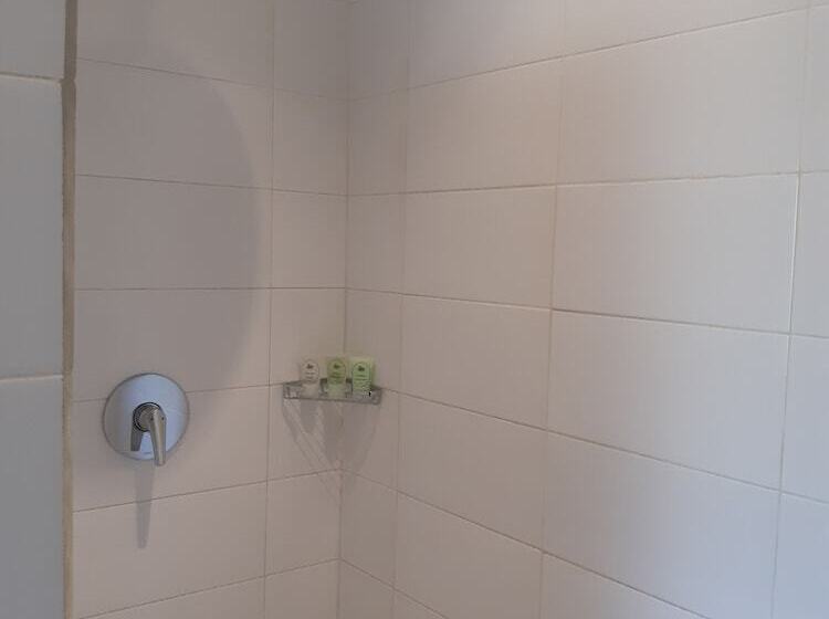 Номер Superior Вид на Бассейн, The Beach House Resort