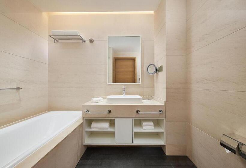 إستديو عائلى, The Westin Xi An