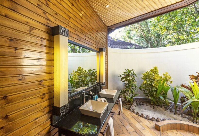 ویلا پریمیوم 1 خوابه, Komandoo Maldives Island Resort