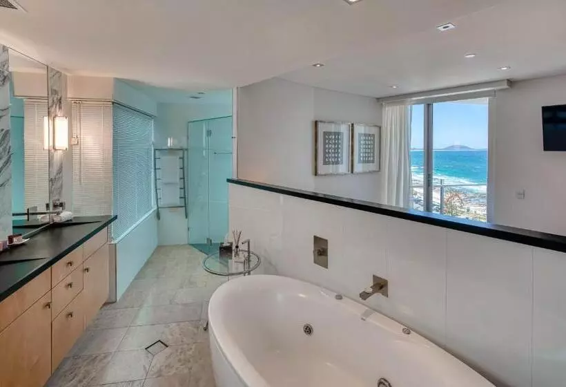 デラックススイートの３ベッドルーム, Oceans Mooloolaba