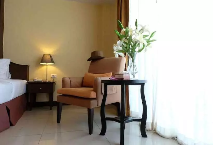 スーペリアールーム, Golden Sea Pattaya   Sha Extra Plus