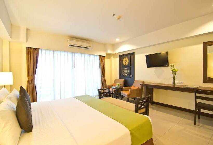 Номер Deluxe, Golden Sea Pattaya   Sha Extra Plus