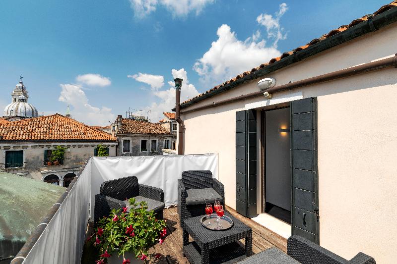 اتاق لوکس, Golden Sea Pattaya   Sha Extra Plus